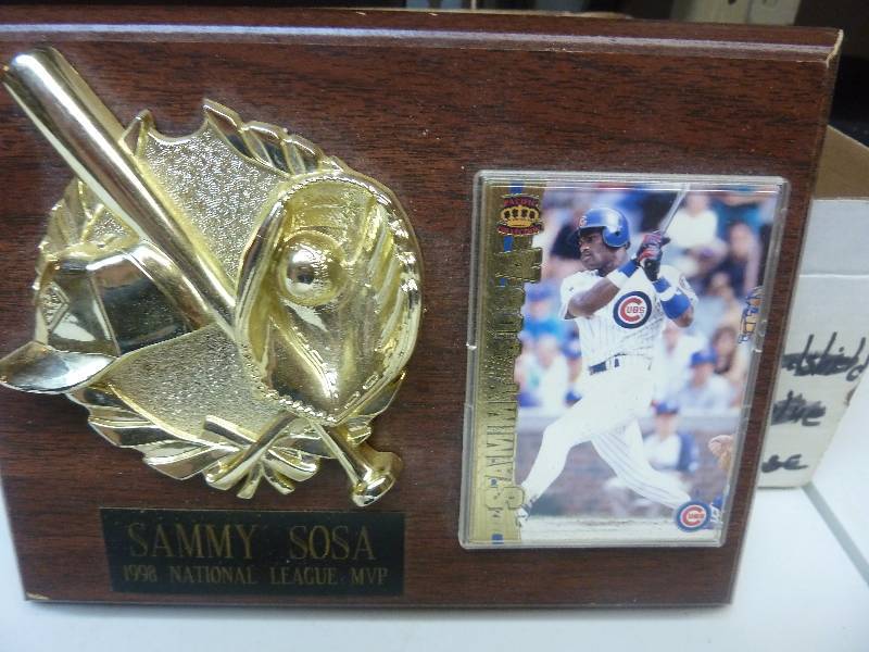 lot 108 image: Sammy Sosa Memorabilia