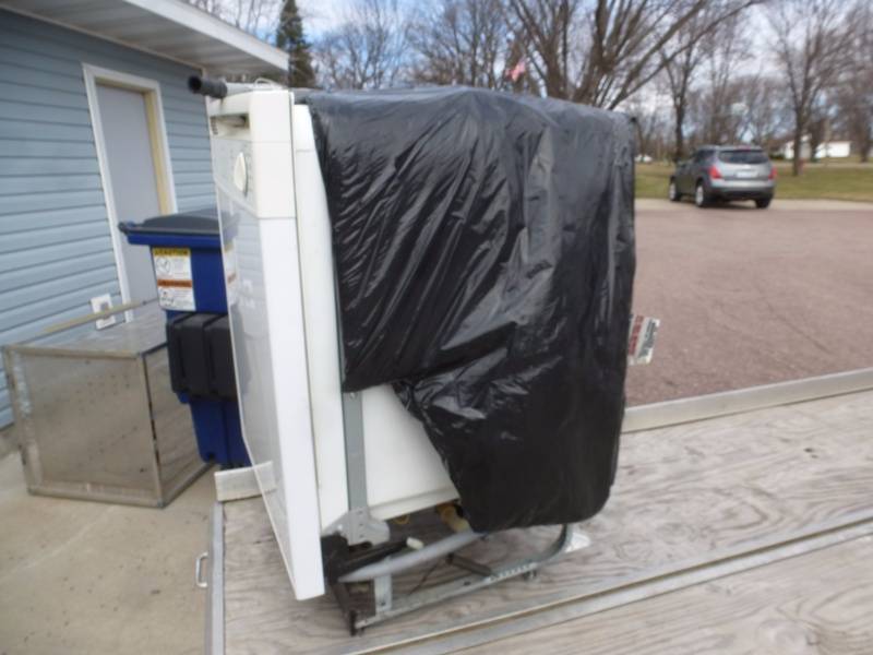 lot 20 image: Frigidaire Dish Washer