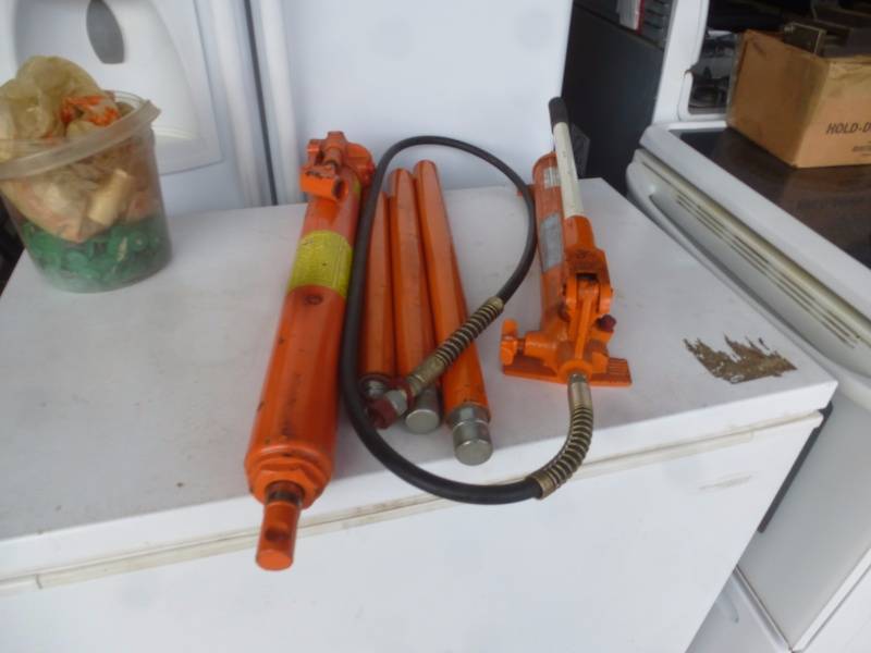 lot 26 image: Central Hydraulics Port A Power