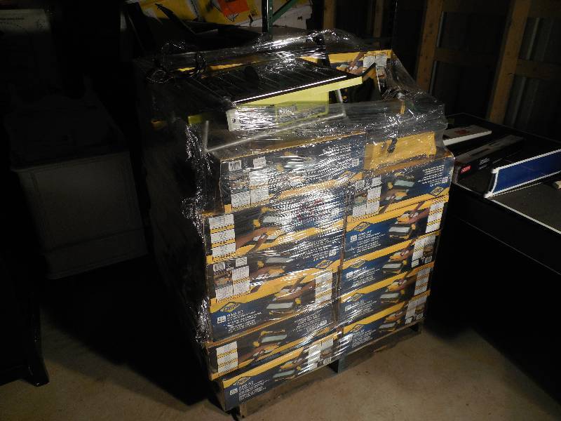 lot 60 image: PALLET LOT OF TILE CUTTERS