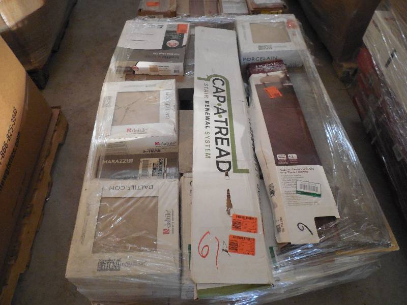 lot 61 image: PALLET LOT OF FLOORING
