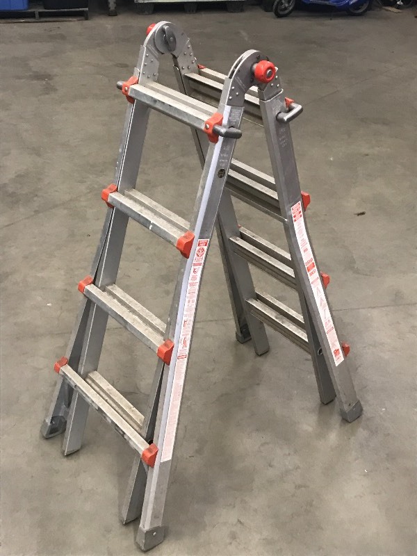 lot 8 image: Little Giant Adjustable Aluminum La...