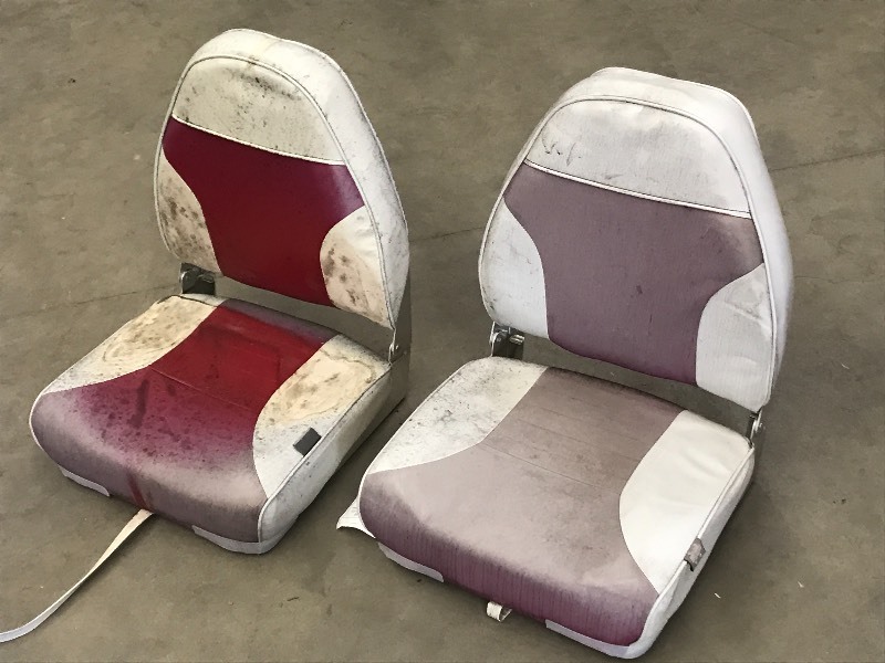 lot 14 image: (2) Used Flip-Up Boat Seats ...