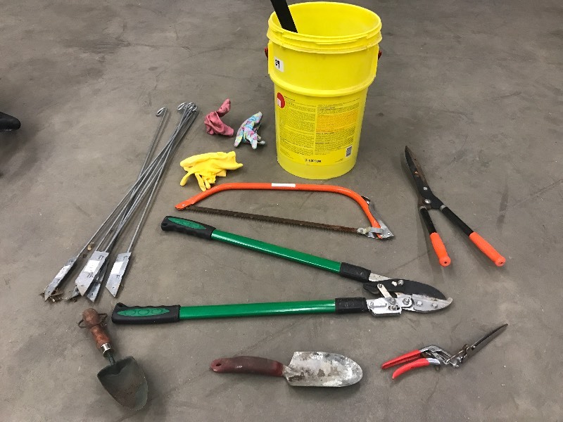 lot 59 image: Bucket Of Assorted Hand Tools & Etc...