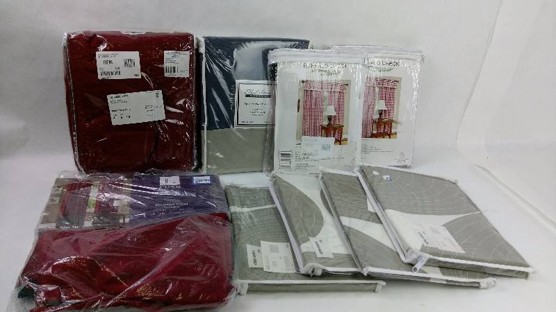 lot 29 image: Window Set, Valance & Curtains Collection - 9 Packages