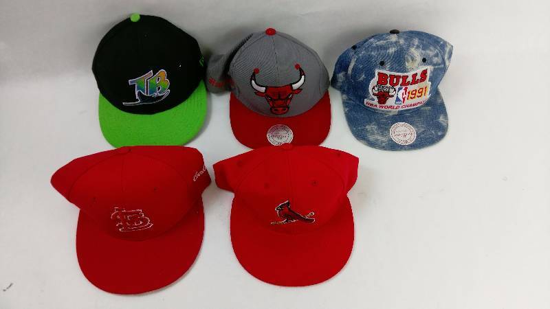 lot 42 image: MLB and NBA Hats St. Louis, Chicago, Tampa Bay