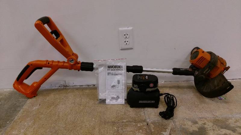 lot 76 image: Worx WG150 Electric Battery powered Weed Trimmer