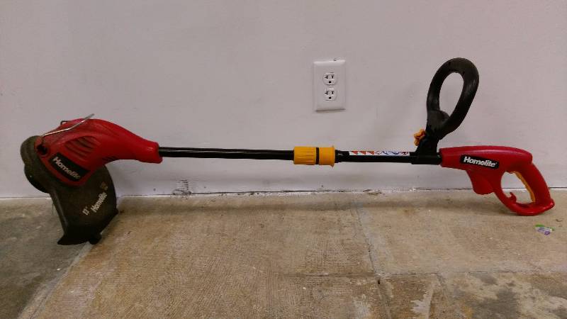 lot 75 image: Homelite UT4110 Electric Weed Trimmer