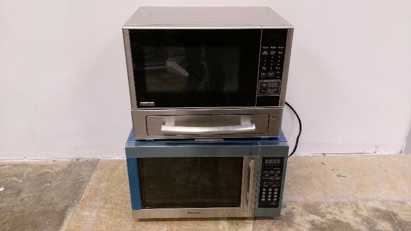 lot 91 image: For Parts Microwave Lot