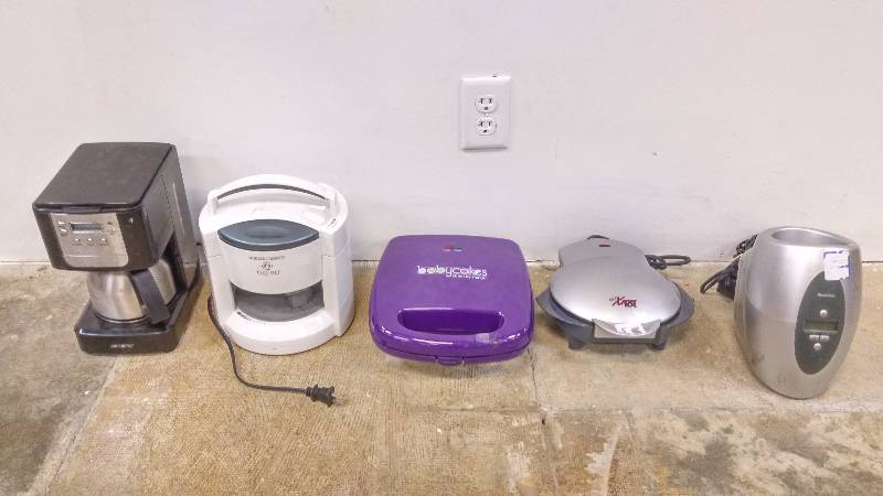 lot 101 image: Home Kitchen Appliances Lot