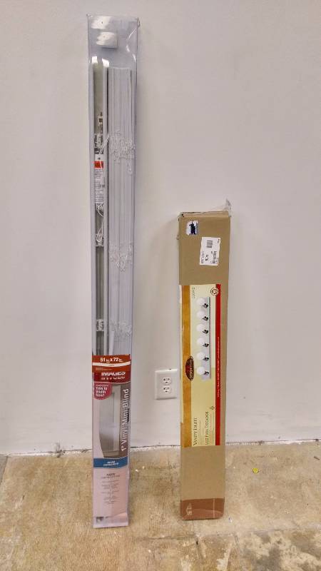lot 104 image: 51 x 72 Window Blinds & Vanity Light Set
