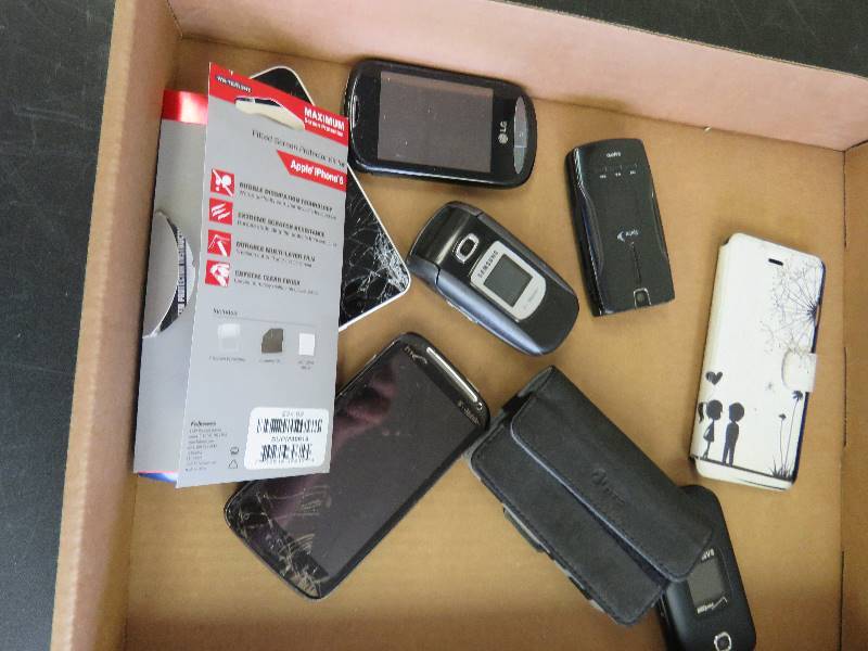 Cell Phone Lot
