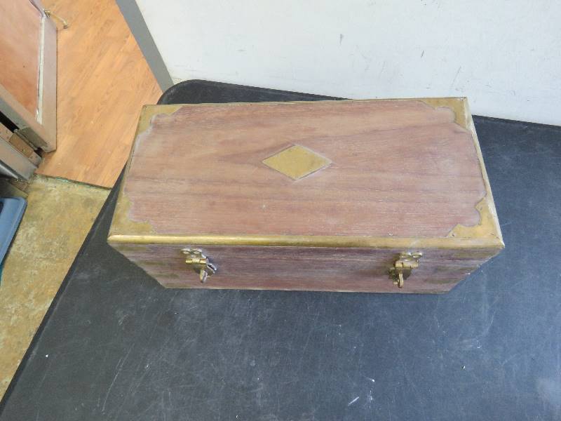 Vintage Wood Case