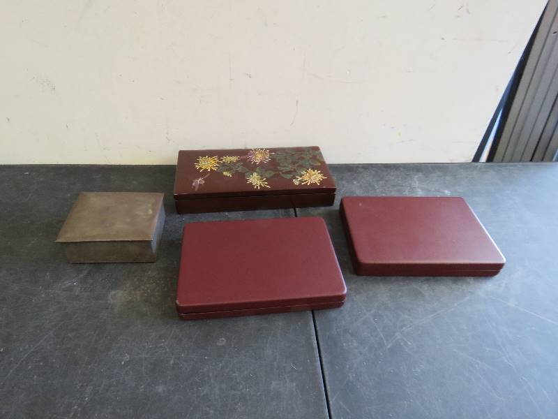 Vintage Trinket BoxesVintage Oriental Case