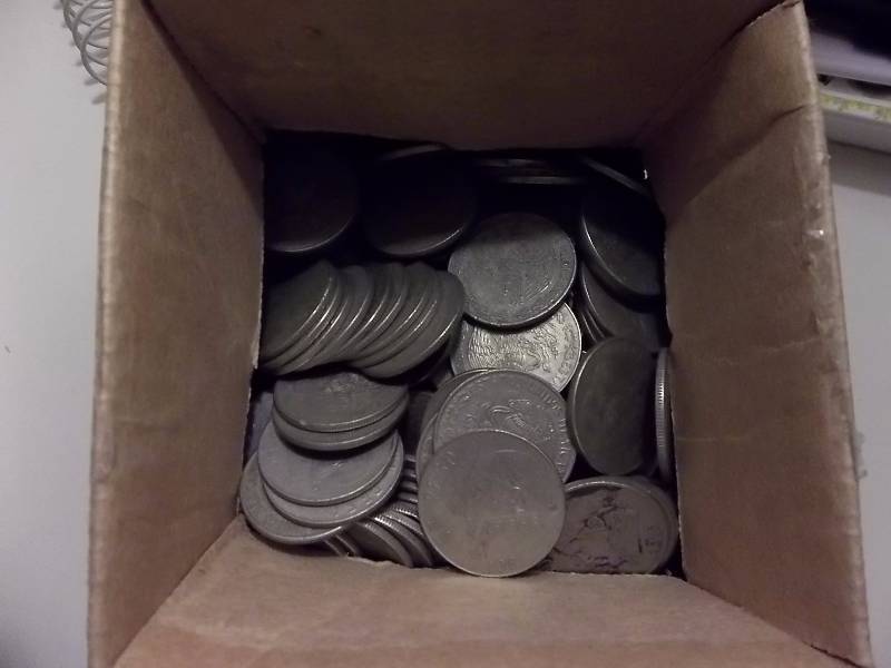 Box Lot Of Mexican 1 Peso Coins 1970s & 1980s (Approx. 250 Coins)