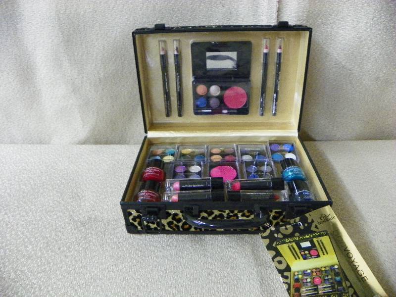 Bon Voyage Color Set