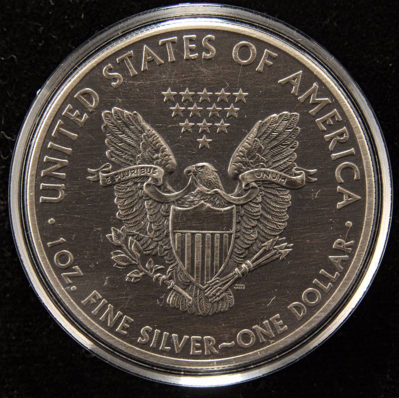 2015 AMERICAN SILVER BLACK EAGLE (ANTIQUED) 1 TROY Oz. .999 FINE SILVER DOLLAR IN AIRTITE