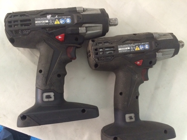lot 19 image: Rechargeable 12 impact Wrench, 2 units and Bag