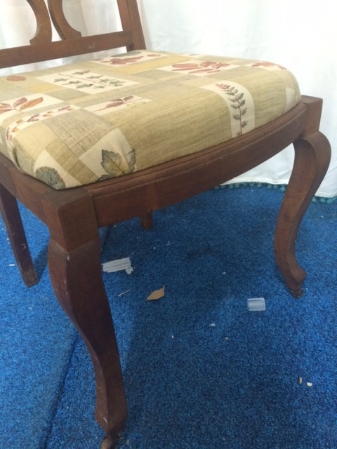 lot 44 image: Antique Wood Chair with Fabric Cushion