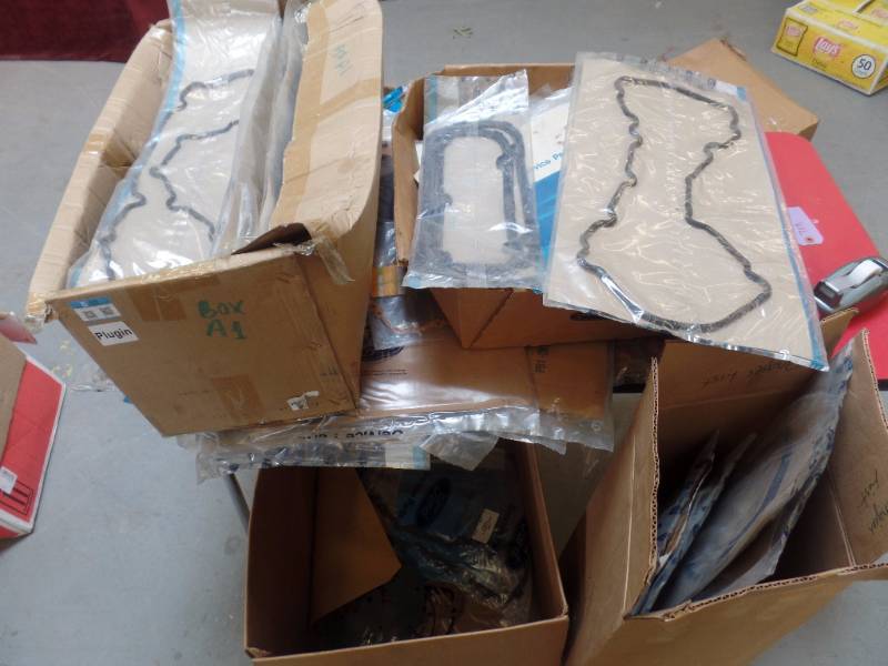 NEW FORD GASKETS