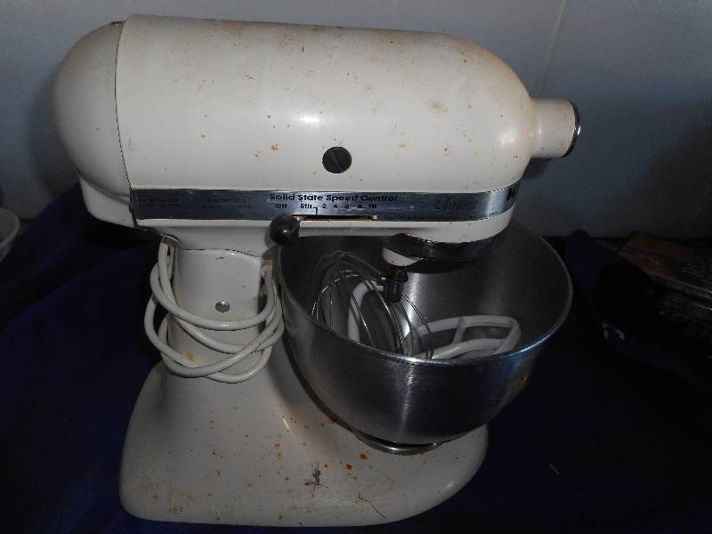 KITCHEN AID MIXER