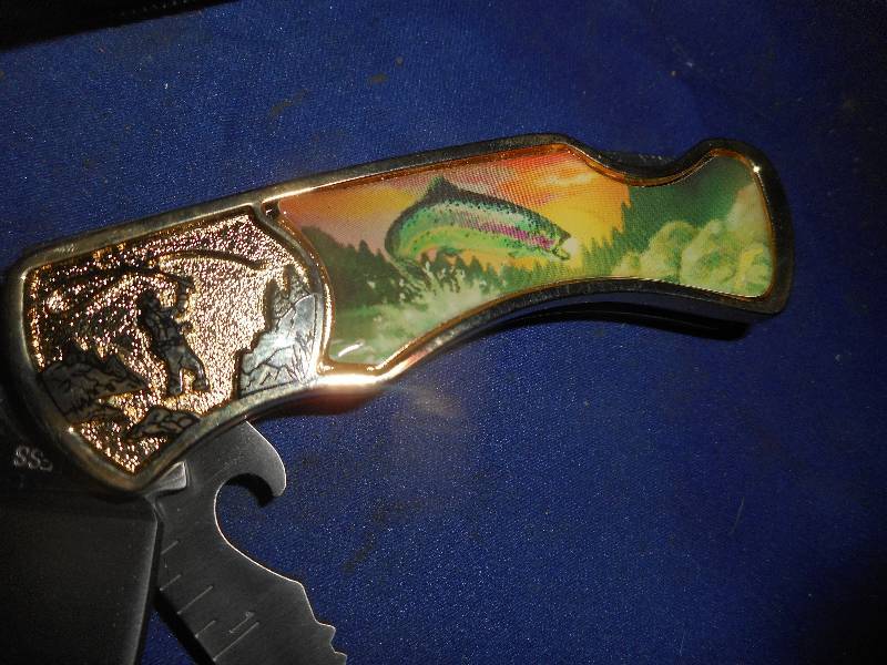 COLLECTIBLE KNIFE