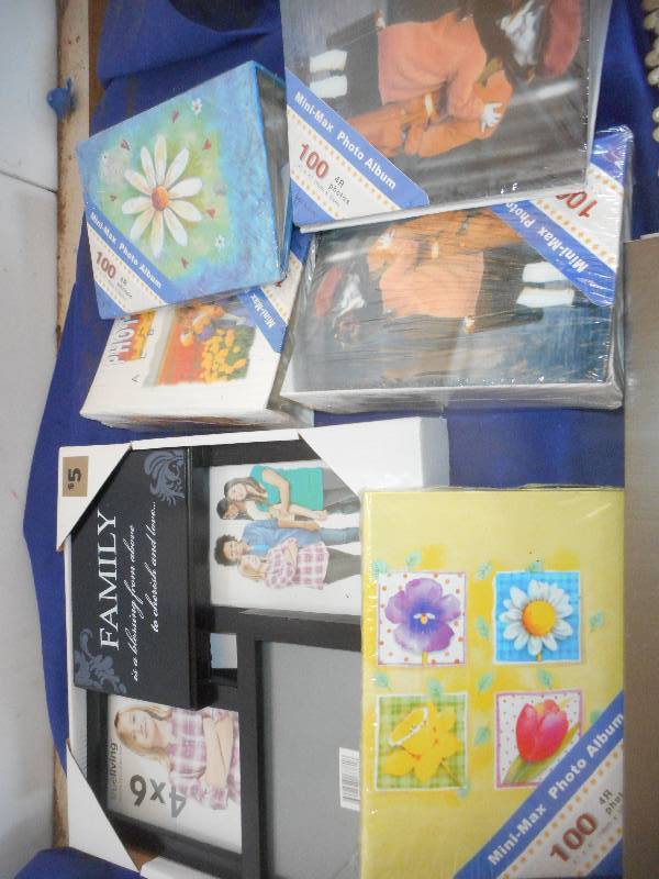 NEW PHOTO FRAMES AND ALBUMS