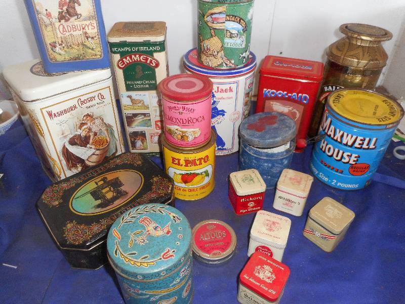 VINTAGE TINS