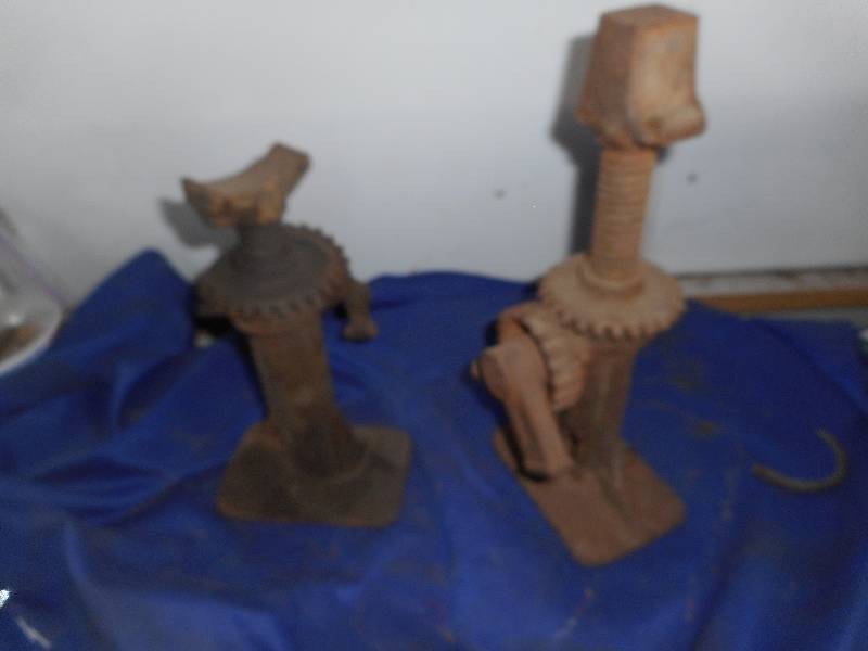 2 ANTIQUE METAL FLOOR JACKS