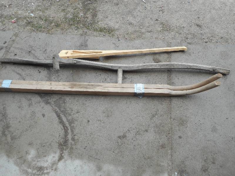 VINTAGE WOOD HANDLES