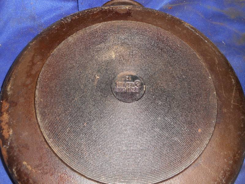 ANTIQUE BENGERMAN EDWIN CAST IRON PAN