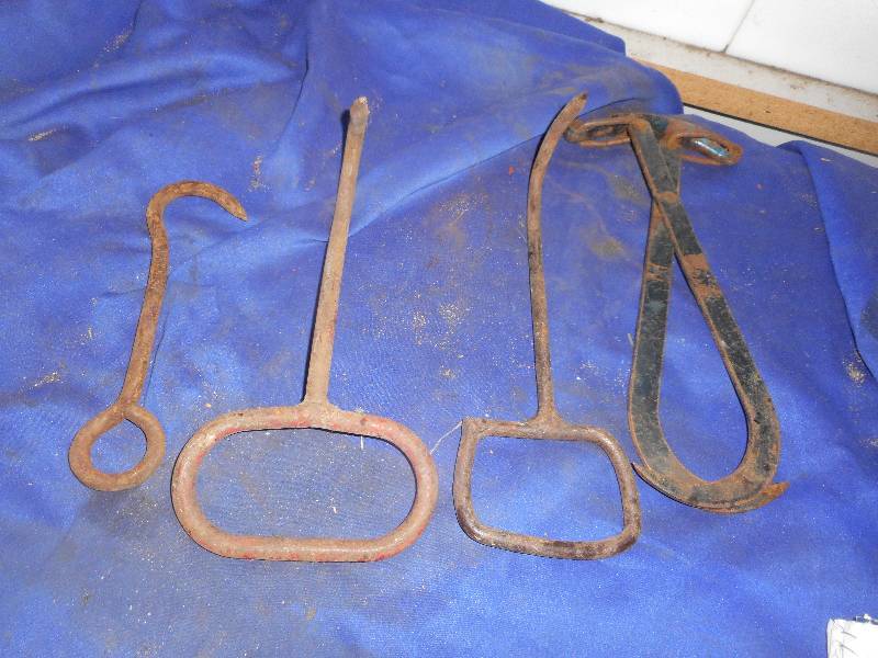 VINTAGE BALE HOOKS
