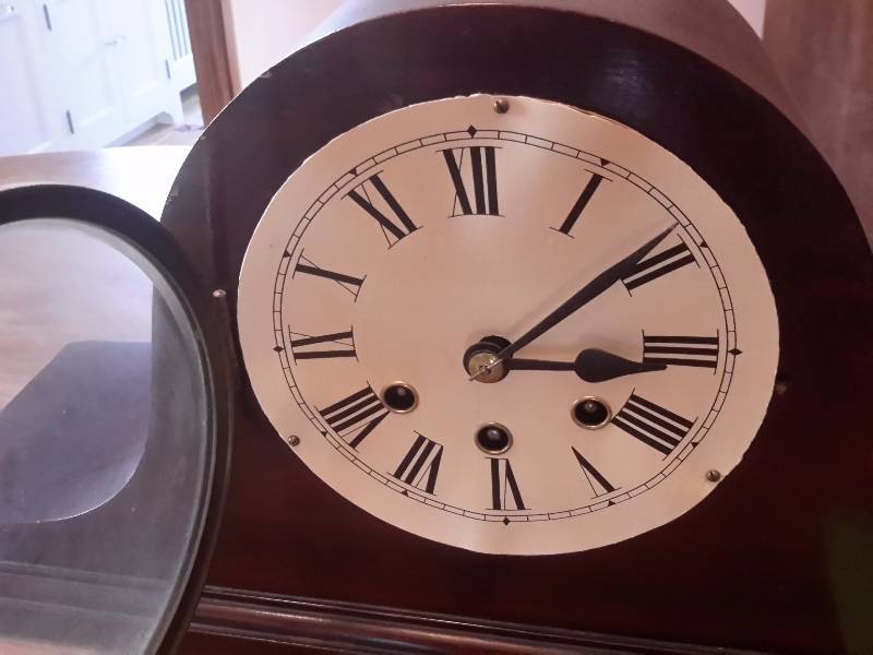 Chime Clock.. Needs some repair