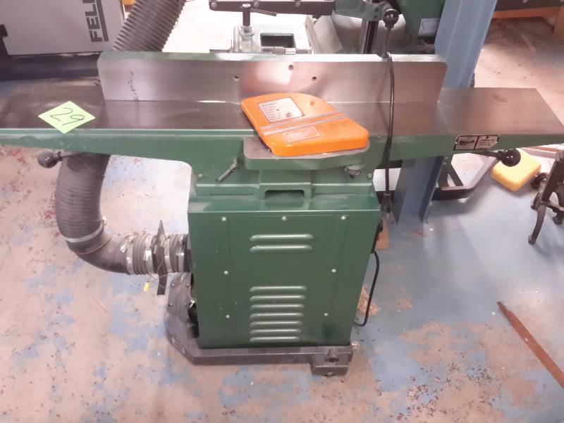 6in Grizzly Jointer.. G1182 St Paul Home and Wood Shop Sale KBID