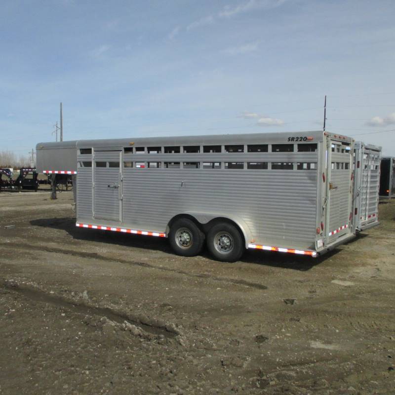 03 Sooner SR220 Aluminum Stock Trailer