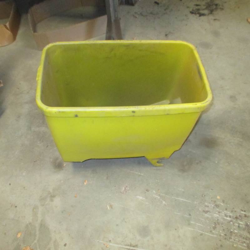 (16) Seed Boxes