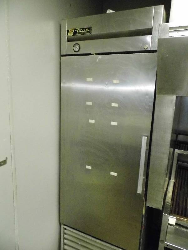 lot 1 image: True Commercial Fridge