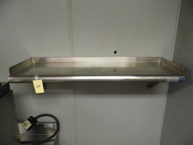 lot 26 image: Shelf