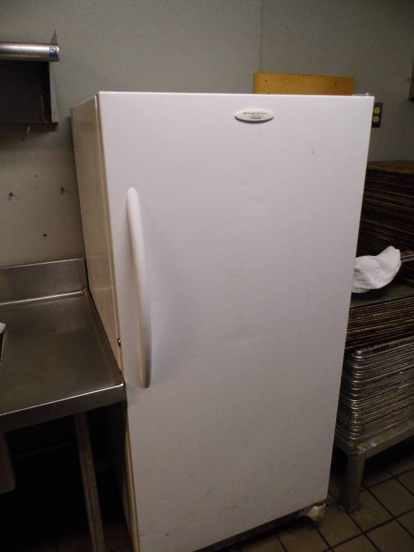 lot 33 image: Fridgidaire Freezer