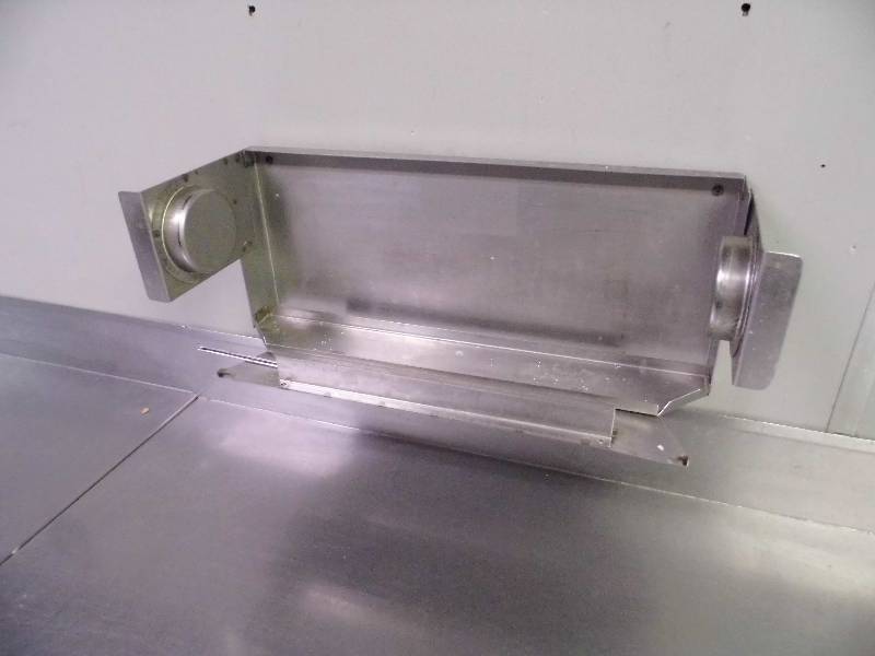lot 40 image: Plastic Wrap Holder