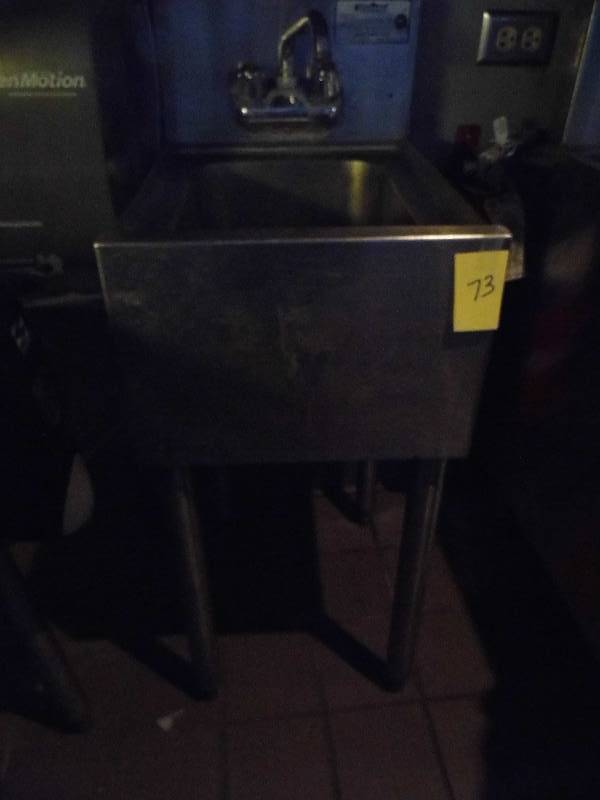 lot 73 image: Single Sink