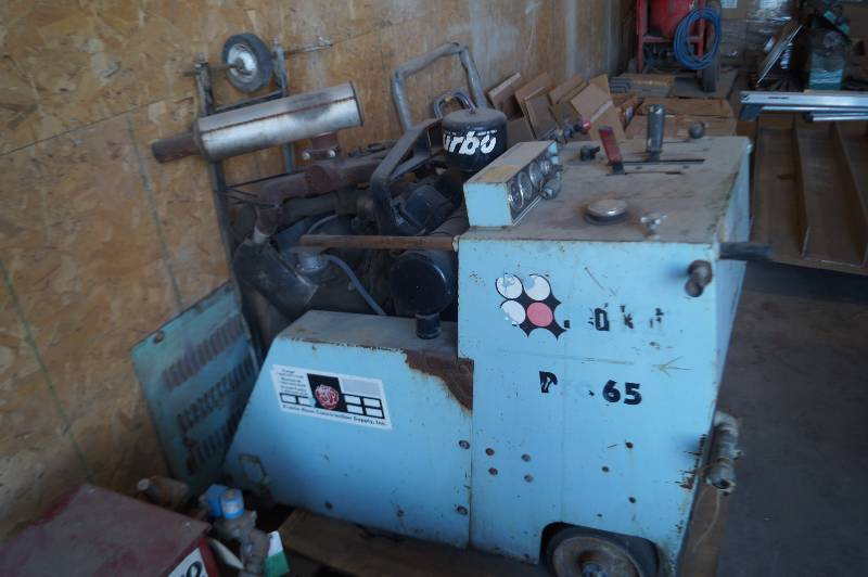 lot 9 image: Road Saw