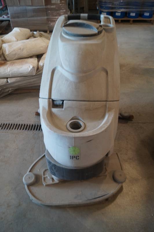 lot 38 image: Gansow Floor Scrubber