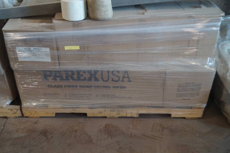 lot 42 image: Pallet of Short Detail Mesh & Stucco Cleaner
