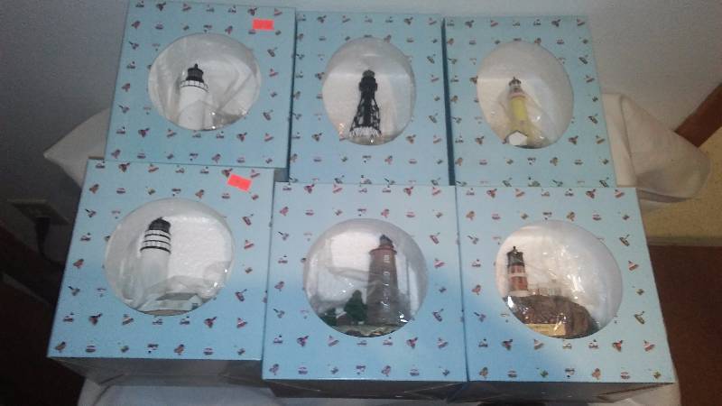 lot 1 image: Lighthouses (6) New in Box by Simson