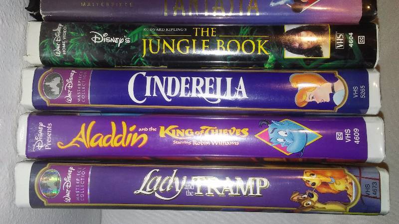 lot 24 image: Disney VHS Tapes (16)