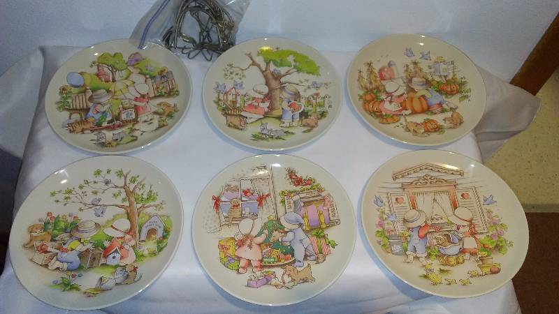 lot 35 image: Country Kids Collector Dessert Plate (6)