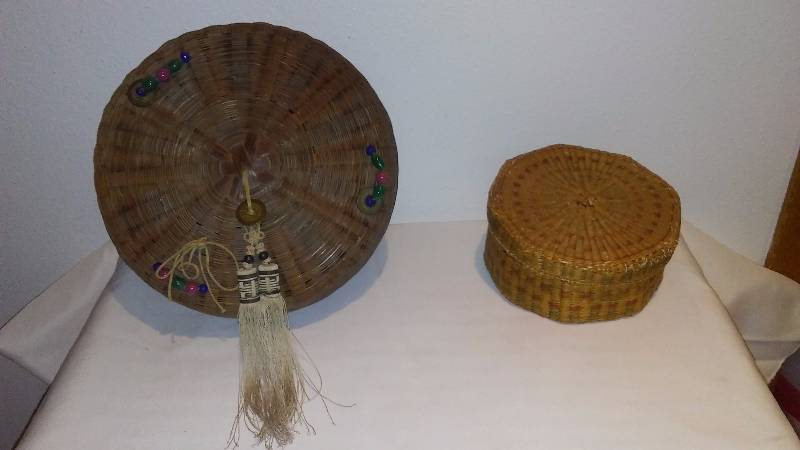lot 61 image: Circa 1930 Chinese Sewing basket and supply basket  see pictures for details
