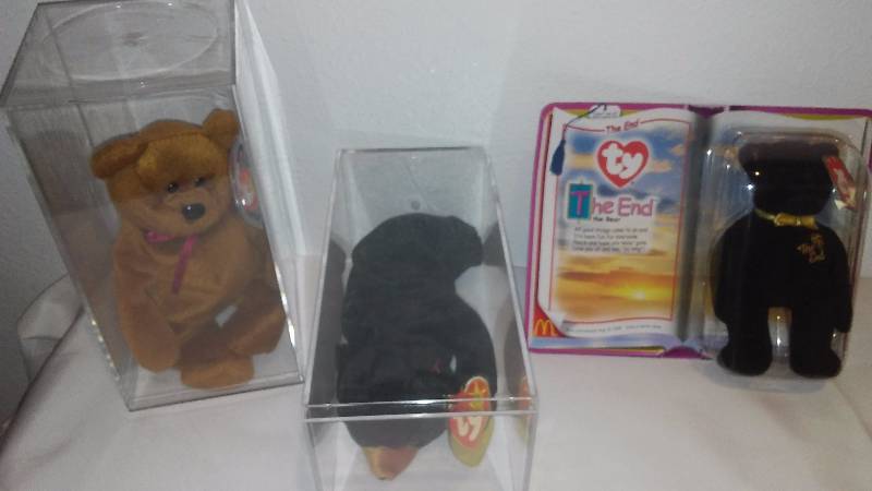 lot 66 image: End and Teddy Beanie Baby Bear Collection (3) Displayed only, never played with most with Heart Tags, All with Tush Tags