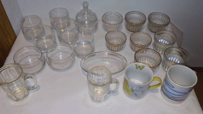 lot 88 image: Misc. Clear Glass including oven bake brand (22) including Custard cups,